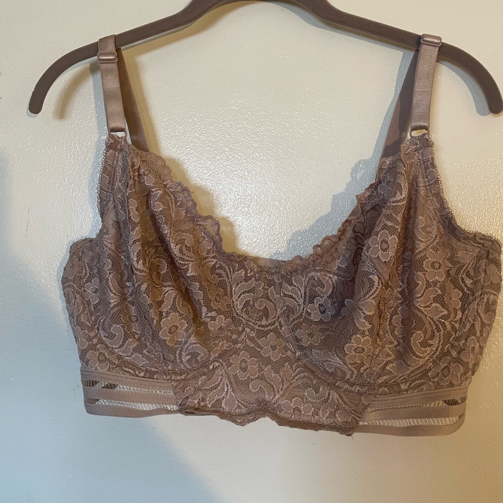 38DDD Bra